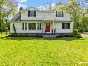 8 Ferndale Drive, Easton CT 06612