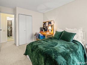 19 Cook Close 19, Ridgefield CT 06877