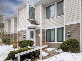 19 Cook Close 19, Ridgefield CT 06877