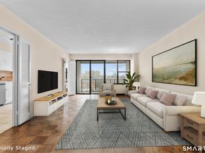 44 Strawberry Hill Avenue 9M, Stamford CT 06902