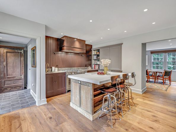 61 Clapboard Hill Road, Westport CT 06880