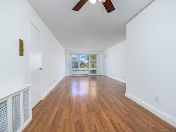 91 Strawberry Hill Avenue APT 331, Stamford CT 06902