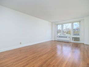 91 Strawberry Hill Avenue APT 331, Stamford CT 06902