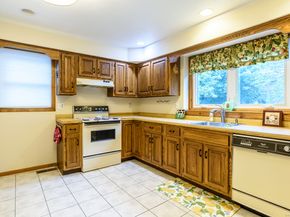 26 Edgehill Circle 26, Monroe CT 06468