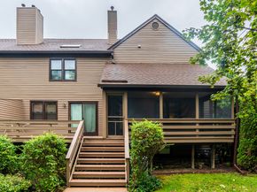 26 Edgehill Circle 26, Monroe CT 06468