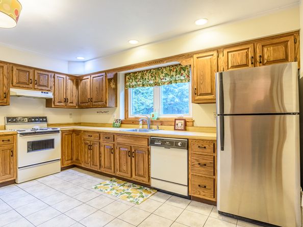 26 Edgehill Circle 26, Monroe CT 06468