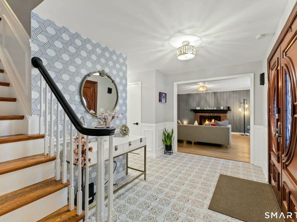 299 Redding Road, Redding CT 06896