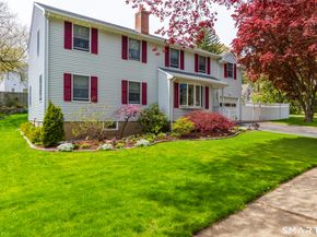 105 Meadow Wood Road, Stratford CT 06614
