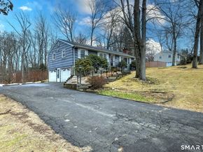 15 North Street, Shelton CT 06484