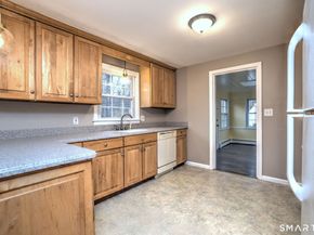 15 North Street, Shelton CT 06484