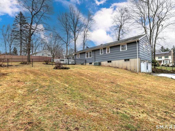 15 North Street, Shelton CT 06484