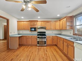 64 Portland Avenue, Redding CT 06896