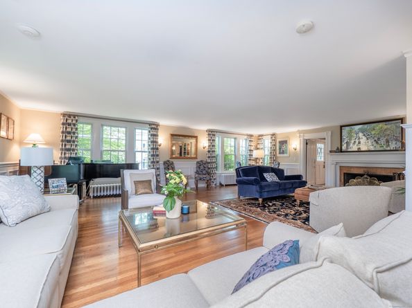 304 Main Street, Ridgefield CT 06877