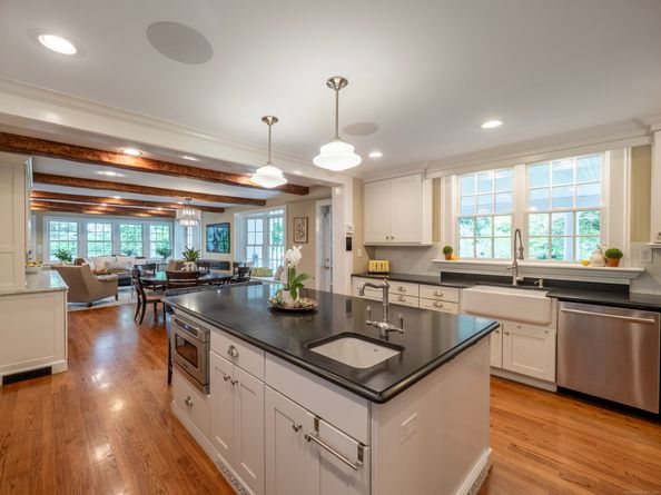 304 Main Street, Ridgefield CT 06877