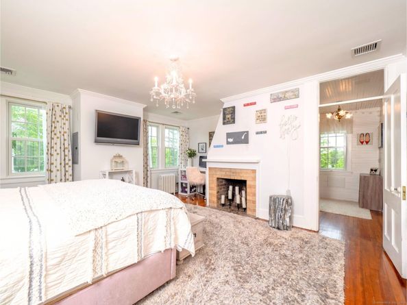 304 Main Street, Ridgefield CT 06877