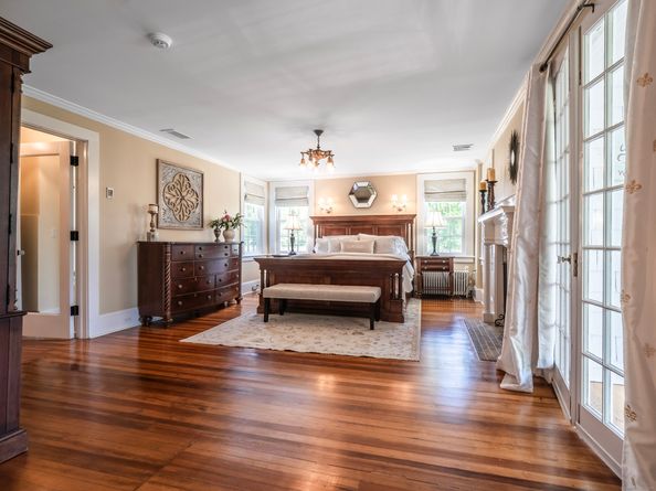 304 Main Street, Ridgefield CT 06877