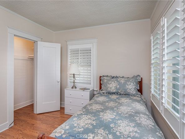 1018 E Verdugo Avenue, Burbank CA 91501