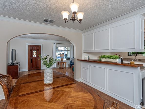 1018 E Verdugo Avenue, Burbank CA 91501