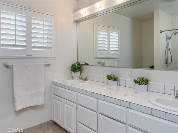 1018 E Verdugo Avenue, Burbank CA 91501