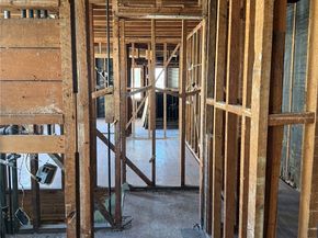 328 N Mariposa, Los Angeles CA 90004