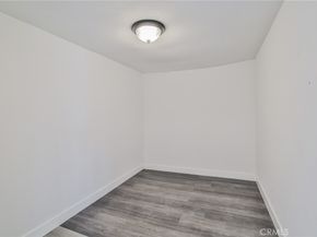 10515 S Main, Los Angeles CA 90003