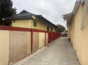 2129 W 30th St., Los Angeles CA 90018