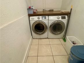 2129 W 30th St., Los Angeles CA 90018