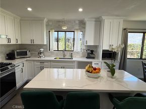 1121 Eucalyptus Ln, Pasadena CA 91103