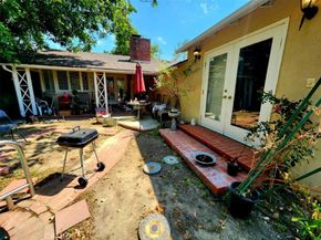 1823 Hillside Drive, Glendale CA 91208