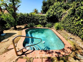 1823 Hillside Drive, Glendale CA 91208