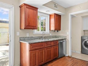 1804 W Glenoaks Avenue, Anaheim CA 92801