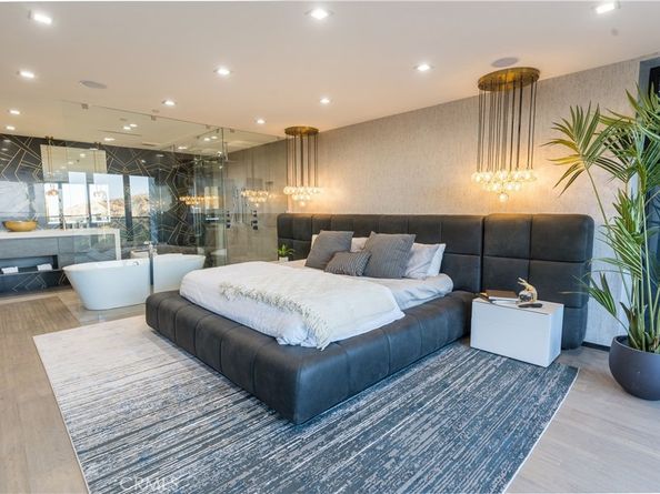 8148 W Gould Avenue, Los Angeles CA 90046