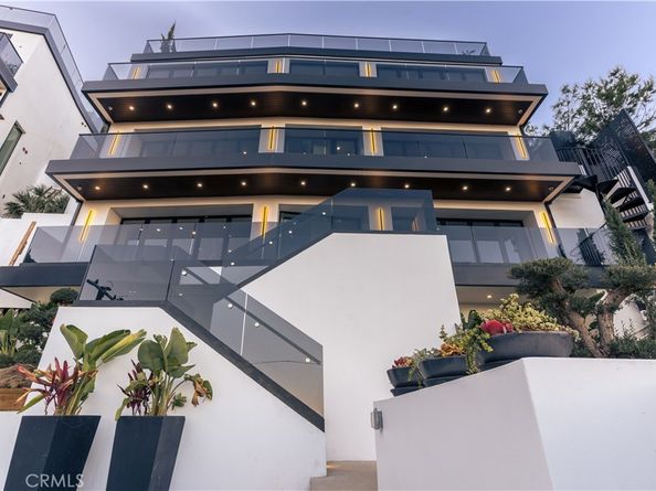 8148 W Gould Avenue, Los Angeles CA 90046