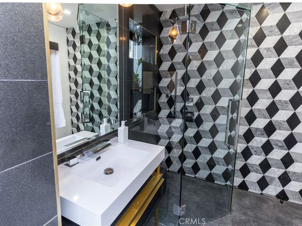 8148 W Gould Avenue, Los Angeles CA 90046