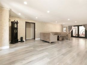 4710 Ventura Canyon Avenue, Sherman Oaks CA 91423