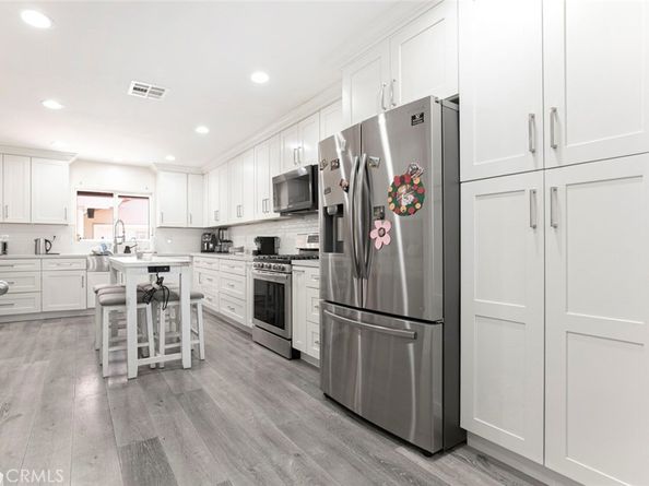 4710 Ventura Canyon Avenue, Sherman Oaks CA 91423