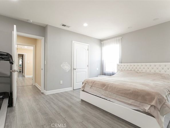 4710 Ventura Canyon Avenue, Sherman Oaks CA 91423