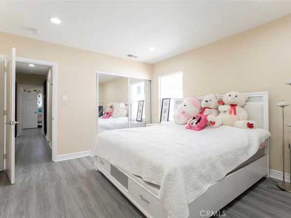 4710 Ventura Canyon Avenue, Sherman Oaks CA 91423