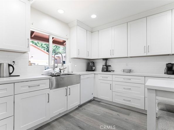 4710 Ventura Canyon Avenue, Sherman Oaks CA 91423