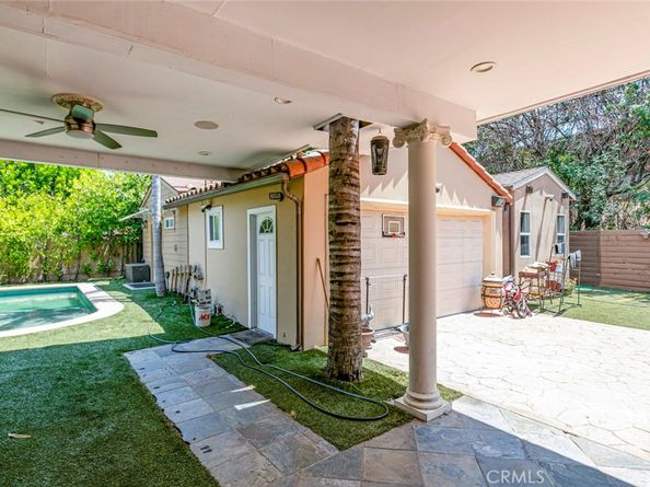 4710 Ventura Canyon Avenue, Sherman Oaks CA 91423