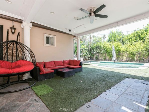 4710 Ventura Canyon Avenue, Sherman Oaks CA 91423