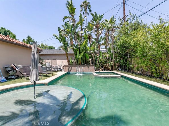 4710 Ventura Canyon Avenue, Sherman Oaks CA 91423