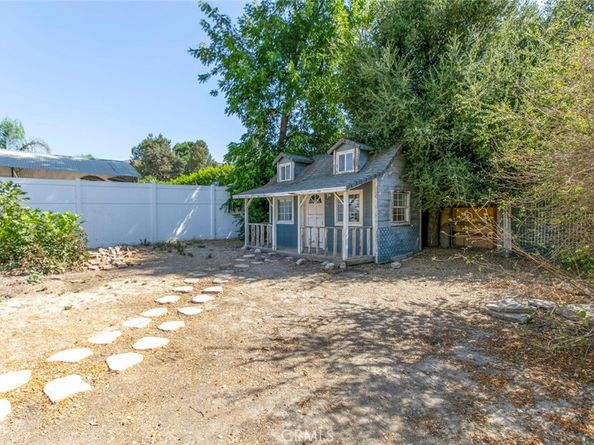11350 Orcas Avenue, Sylmar CA 91342
