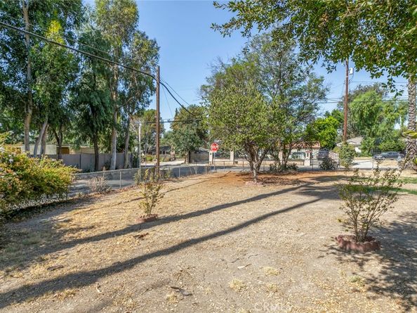 11350 Orcas Avenue, Sylmar CA 91342