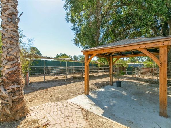 11350 Orcas Avenue, Sylmar CA 91342