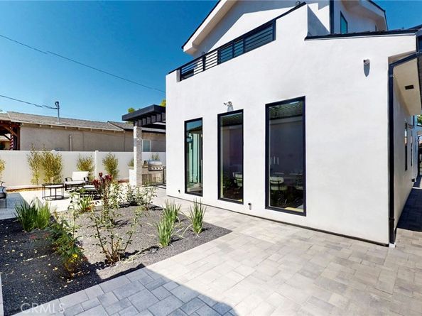 421 N Catalina Street, Burbank CA 91505