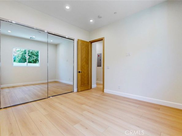 421 N Catalina Street, Burbank CA 91505