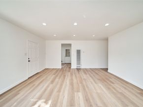 1103 S Hobart Boulevard, Los Angeles CA 90006