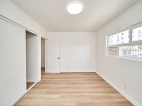 1103 S Hobart Boulevard, Los Angeles CA 90006
