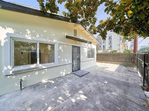 1103 S Hobart Boulevard, Los Angeles CA 90006